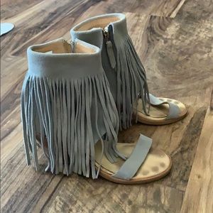 Light gray fringe heels